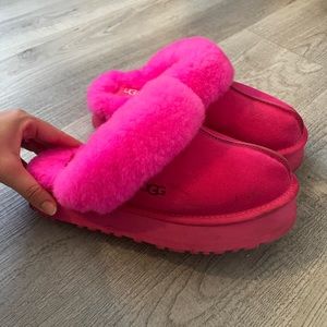 Ugg slide